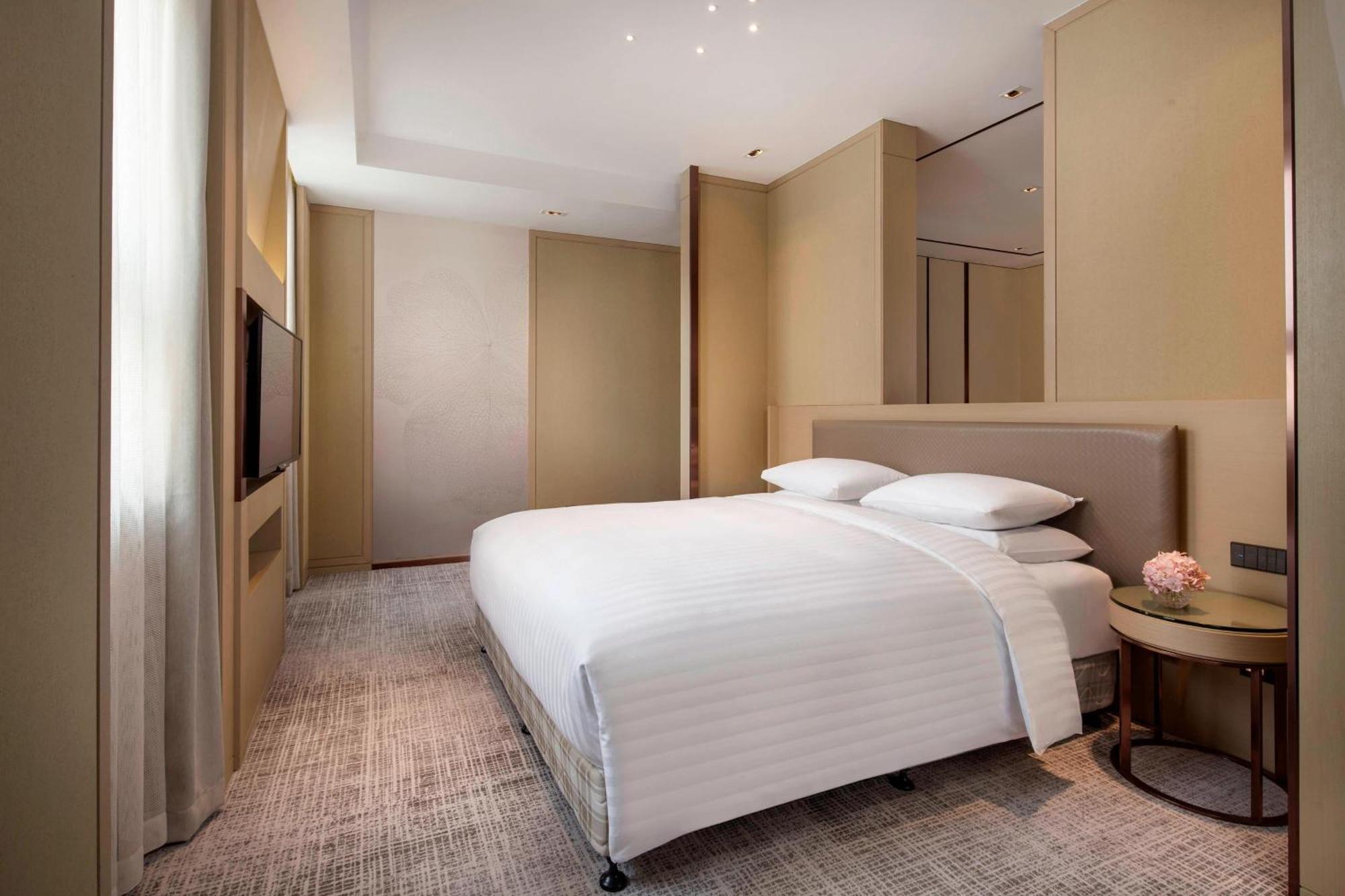 Courtyard By Marriott Shanghai International Tourism And Resorts Zone Exterior photo