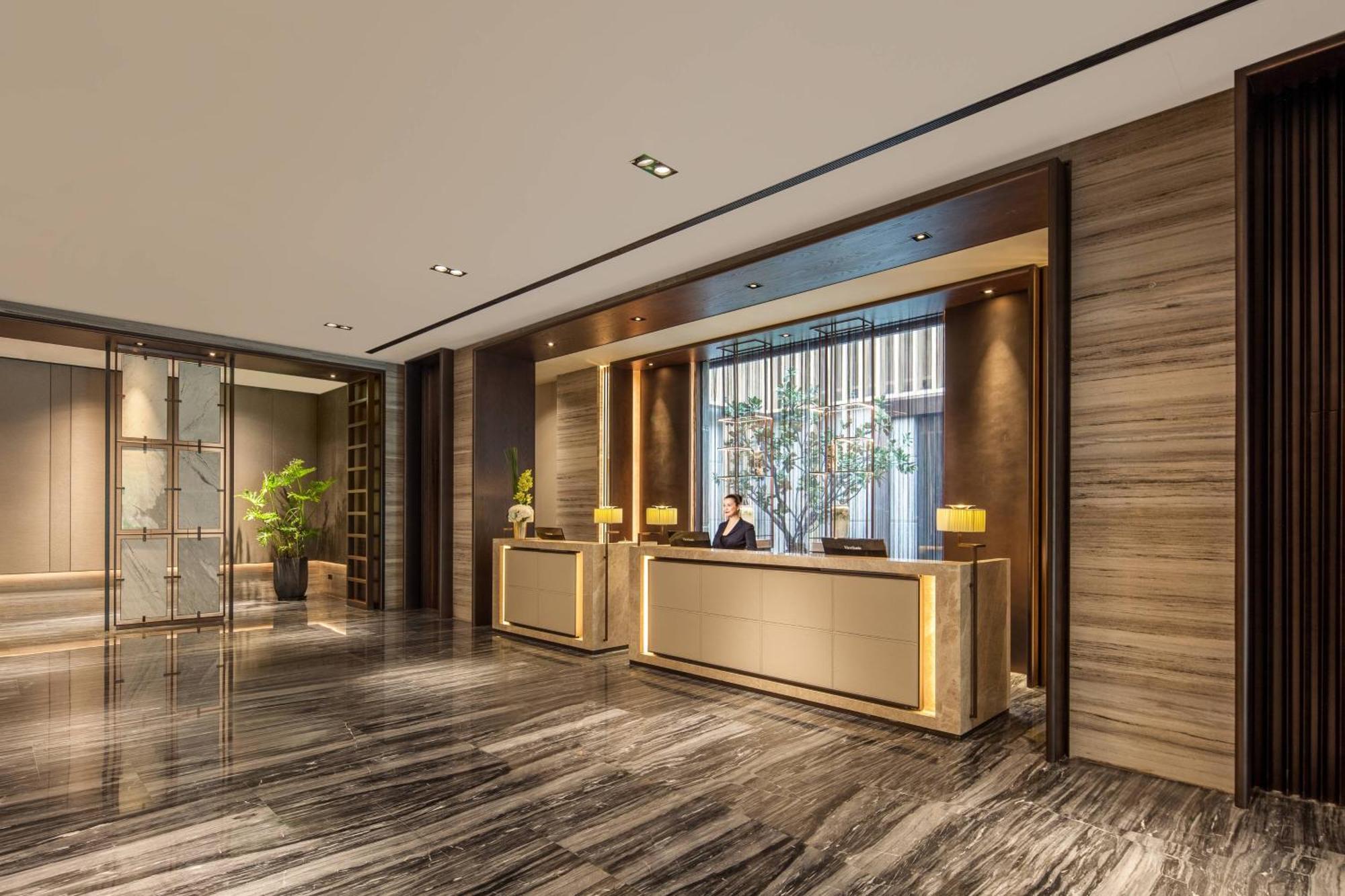 Courtyard By Marriott Shanghai International Tourism And Resorts Zone Exterior photo