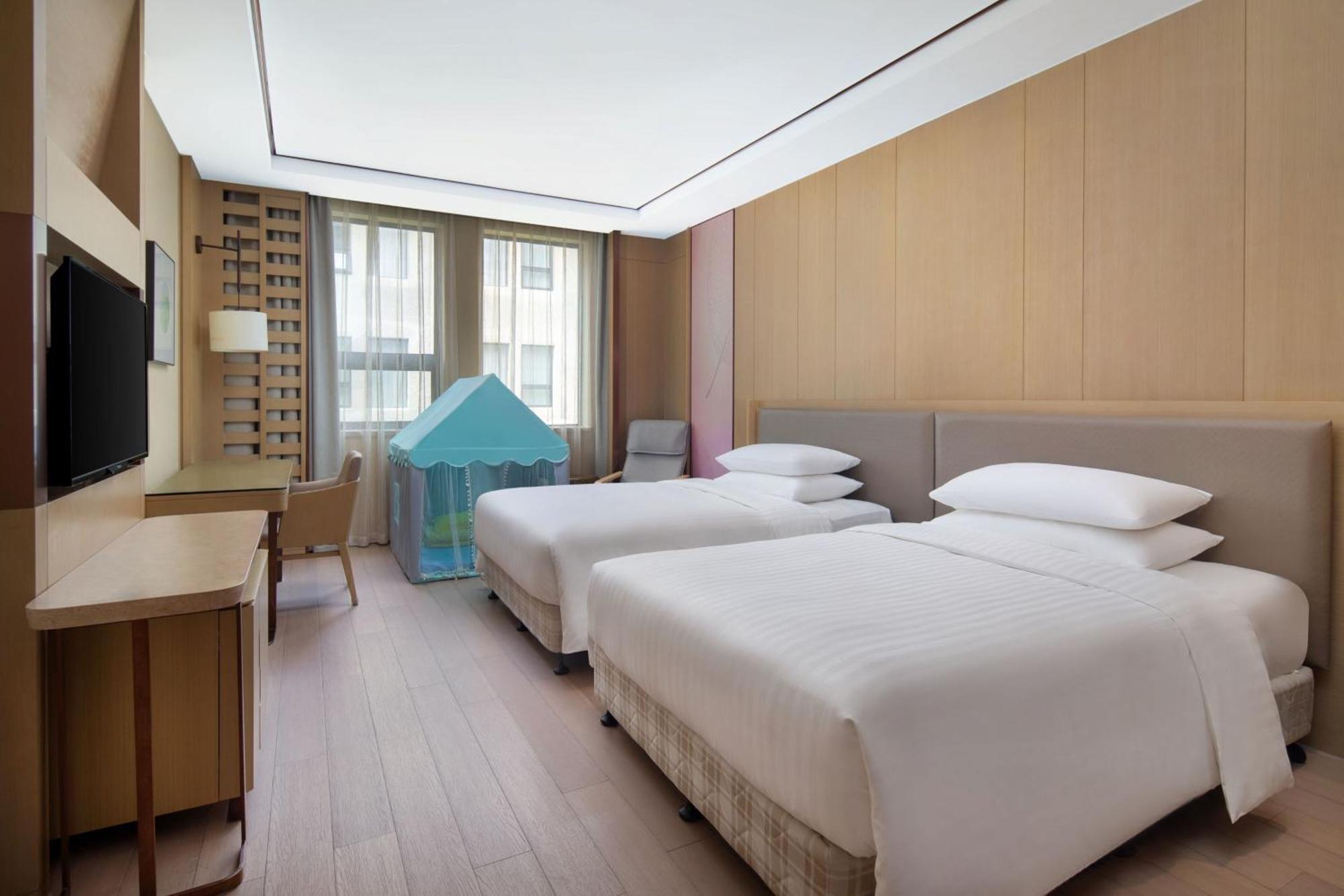 Courtyard By Marriott Shanghai International Tourism And Resorts Zone Exterior photo