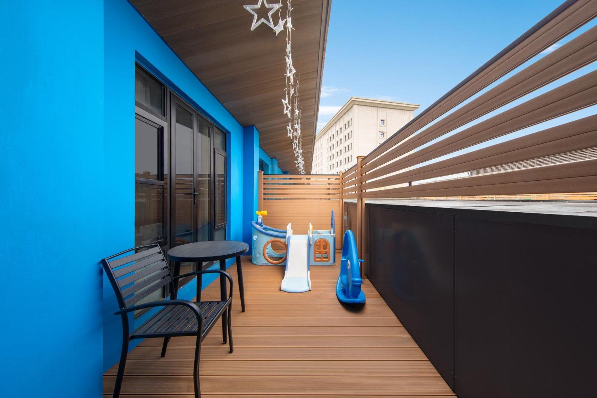 Courtyard By Marriott Shanghai International Tourism And Resorts Zone Exterior photo