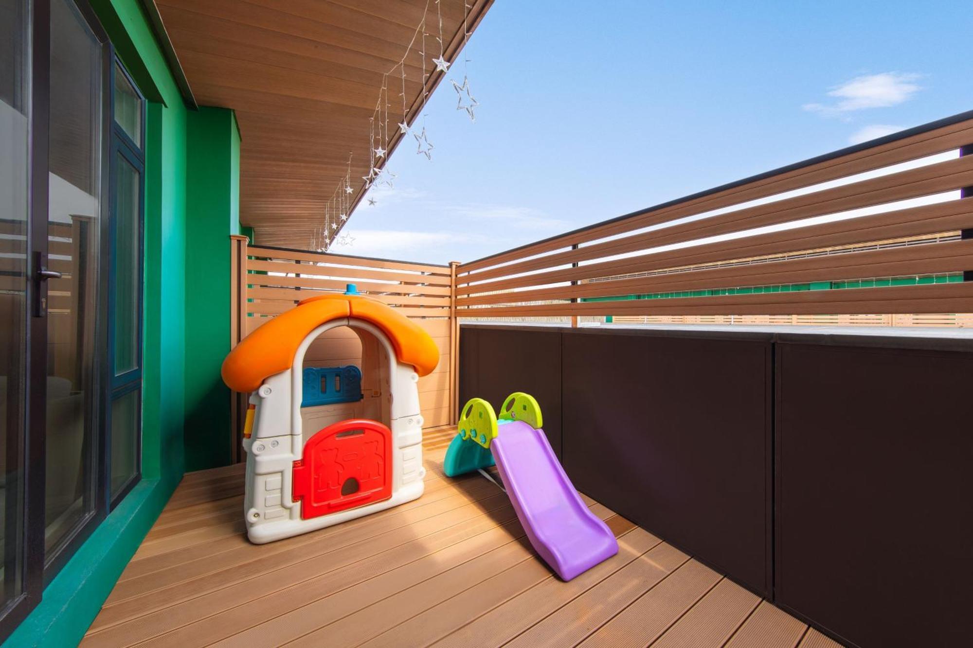 Courtyard By Marriott Shanghai International Tourism And Resorts Zone Exterior photo
