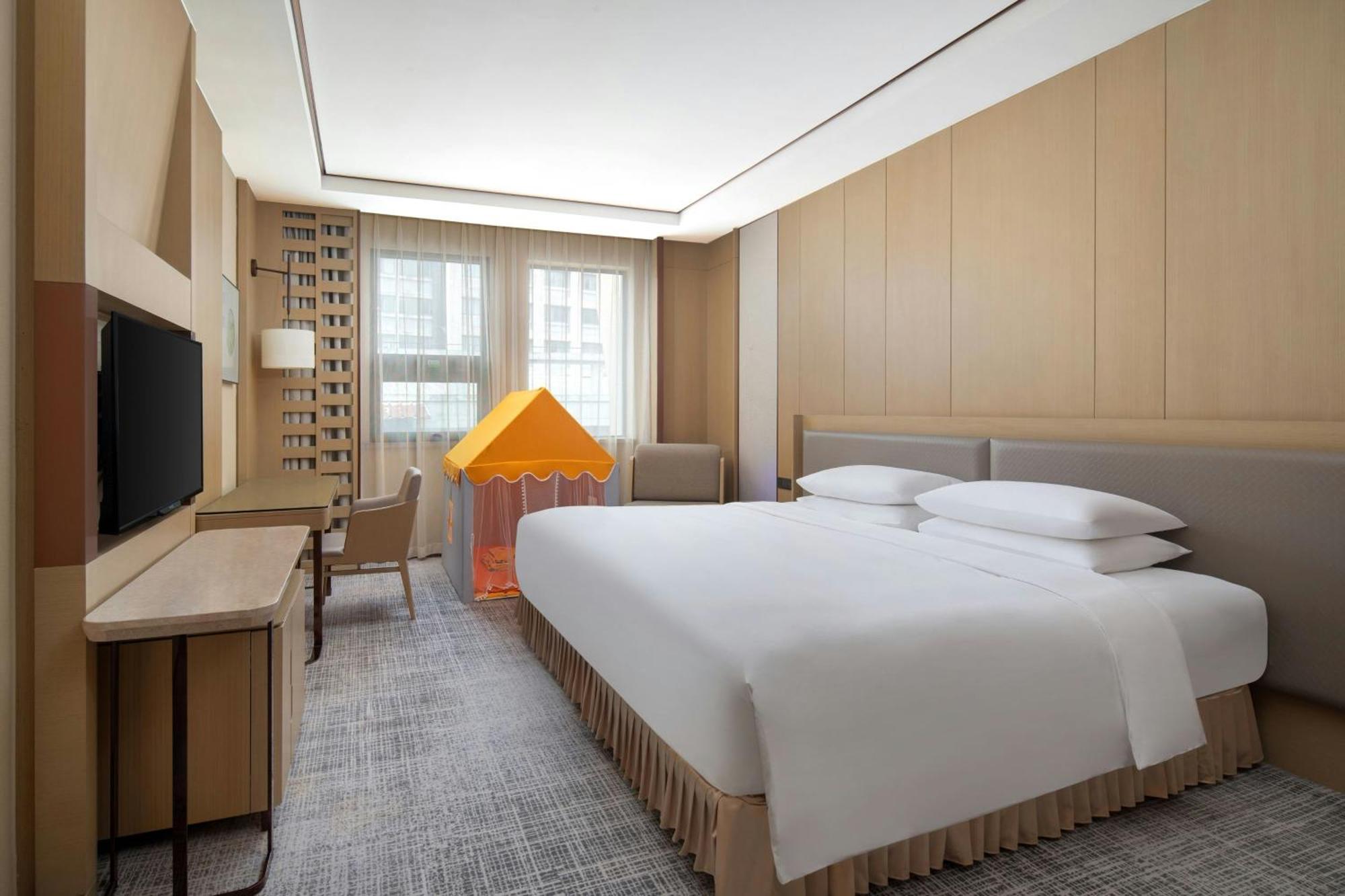 Courtyard By Marriott Shanghai International Tourism And Resorts Zone Exterior photo