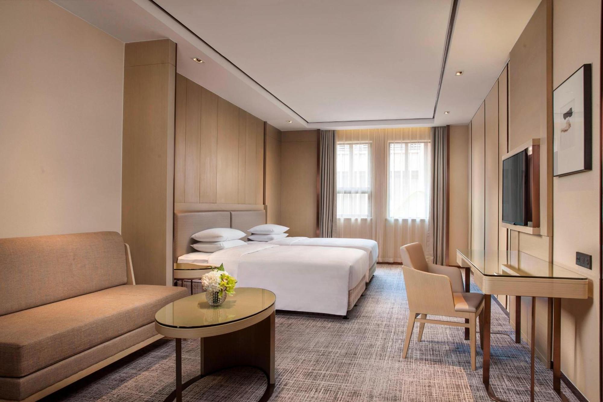 Courtyard By Marriott Shanghai International Tourism And Resorts Zone Exterior photo